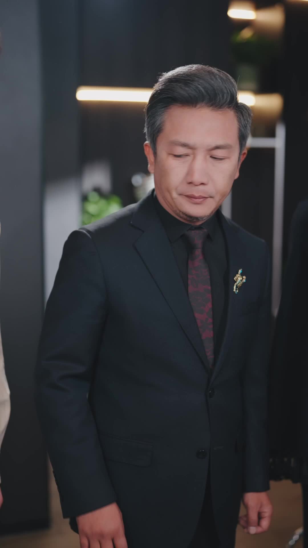 Episode 6 - The Paranoid Real Heiress